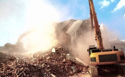 Demolition contractor Pueblo CO, Rocky Demolition, 25 years expertise, 98 percent debris recycled, licensed insured, safe professional