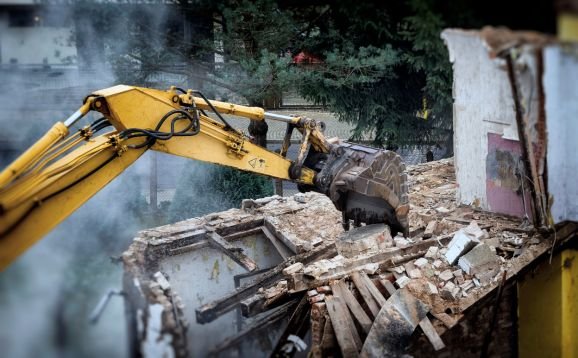 Demolition planning professionals, Rocky Demolition expertise, licensed insured, eco-friendly recycling, fast quotes