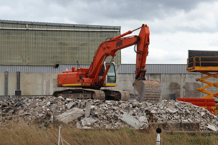robotic hydraulic demolition equipment